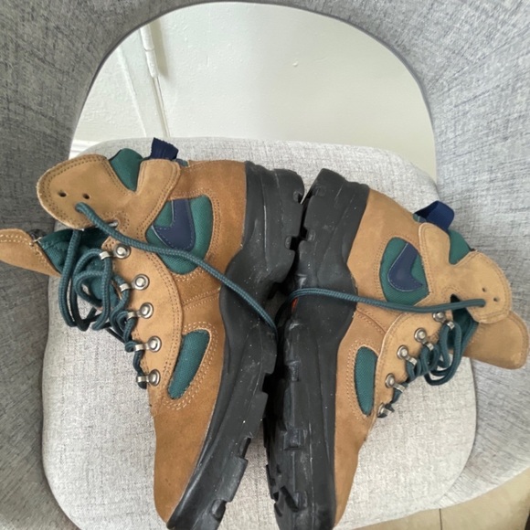 Vintage Nike ACG Brown and Blue Winter Boots - Picture 2 of 3